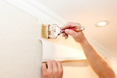 Pose de papier peint à Saubole — revêtements muraux et toiles de verre